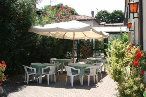 Hotel Il Granaio Porto Mantovano Exterior photo