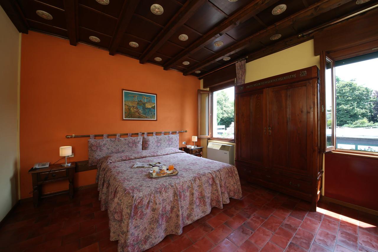 Hotel Il Granaio Porto Mantovano Exterior photo